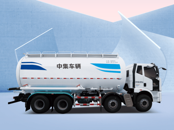 中集車輛粉罐家族實力登場，揭秘粉粒物料運輸車的"高效可靠"之道！